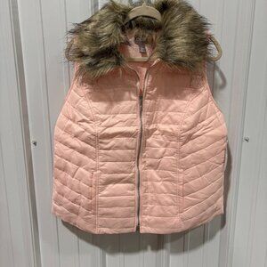 Chico’s Pink Quilted Convertible Vest w/ Faux Fur Trim – Size 12 💗